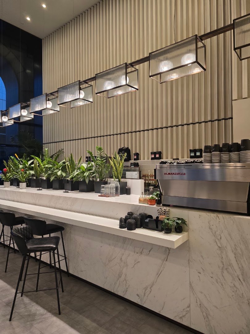 Saint Espresso - Tower Hill specialty coffee shop in London - photo 4