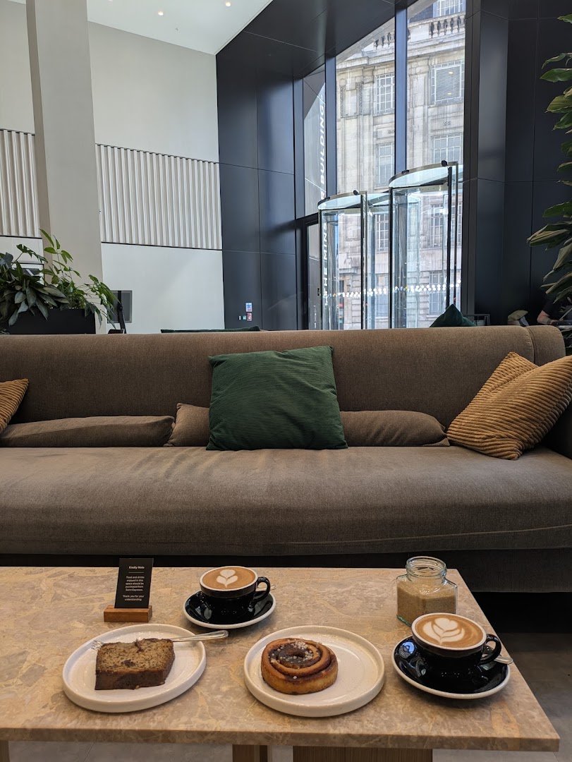 Saint Espresso - Tower Hill specialty coffee shop in London - photo 10