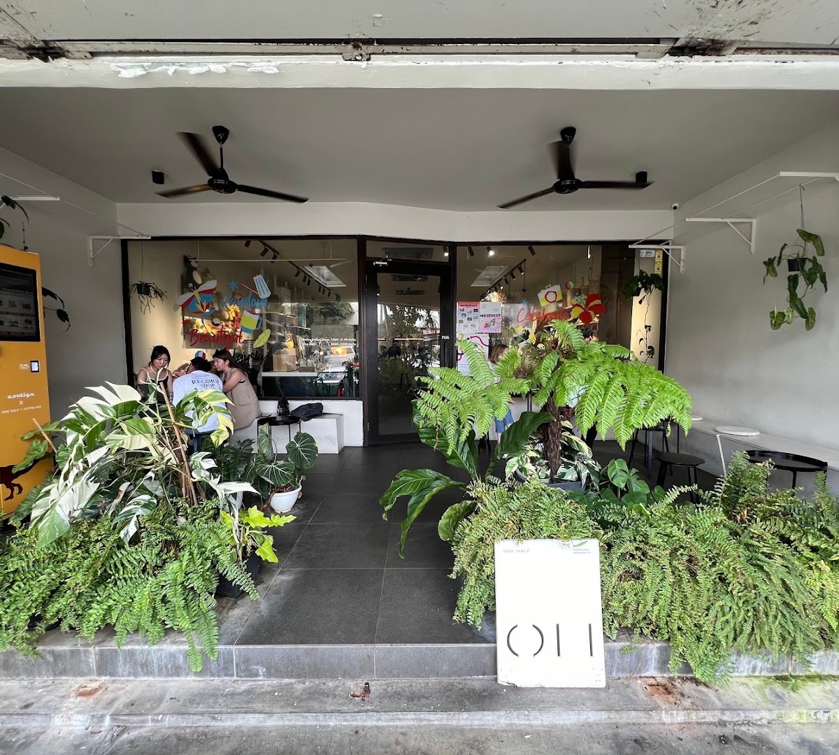 One Half specialty coffee shop in Kuala Lumpur - photo 7