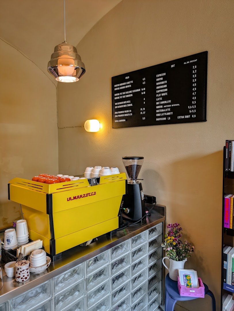 Interior of Hafi Books + Coffee, specialty coffee shop in Vienna