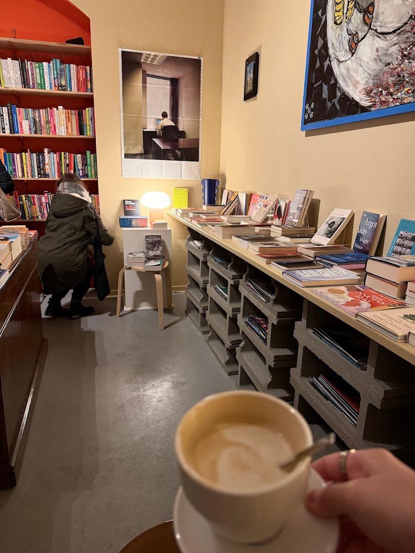 Coffee at Hafi Books + Coffee, specialty coffee shop in Vienna
