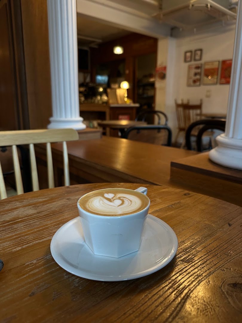 Coffee at Malic coffee, specialty coffee shop in Seoul