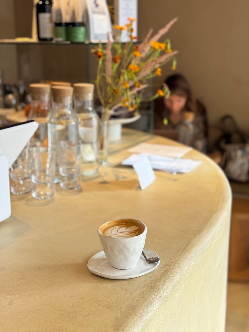Harvest. specialty coffee shop in Paris - photo 5