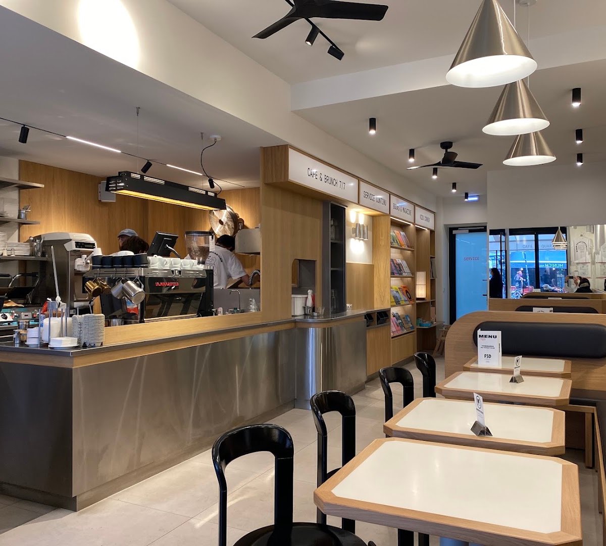 Café Dose • Faubourg St Denis specialty coffee shop in Paris - photo 2