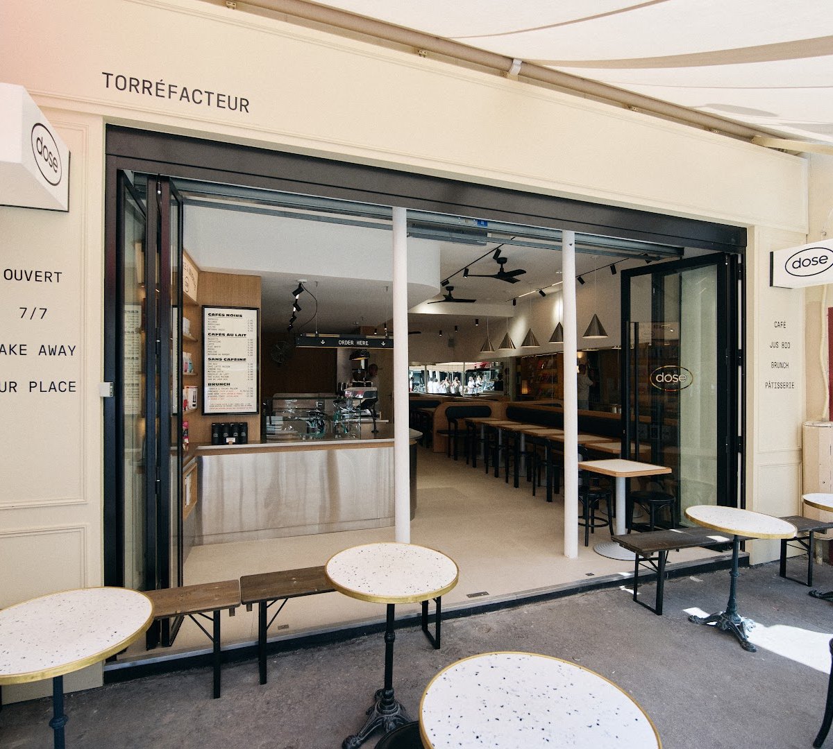 Café Dose • Faubourg St Denis specialty coffee shop in Paris - photo 3