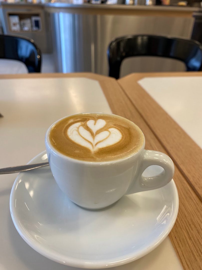 Café Dose • Faubourg St Denis specialty coffee shop in Paris - photo 5