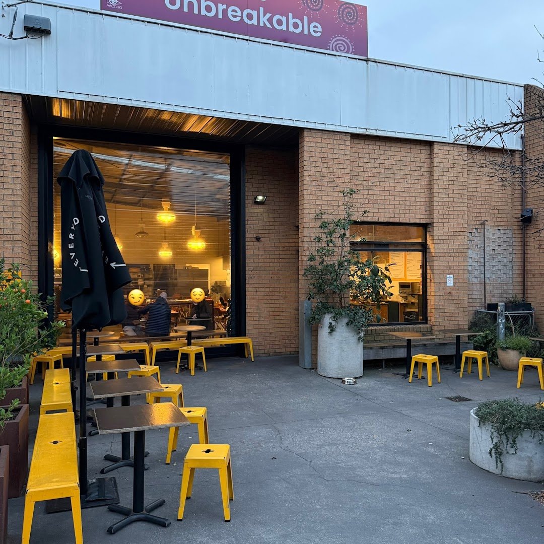 Storefront of Everyday Coffee, specialty coffee shop in Melbourne