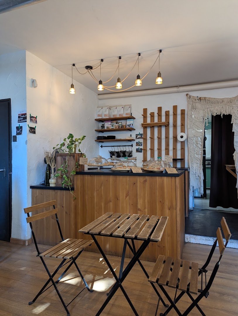 Linka • Eszem - Iszom specialty coffee shop in Budapest - photo 2