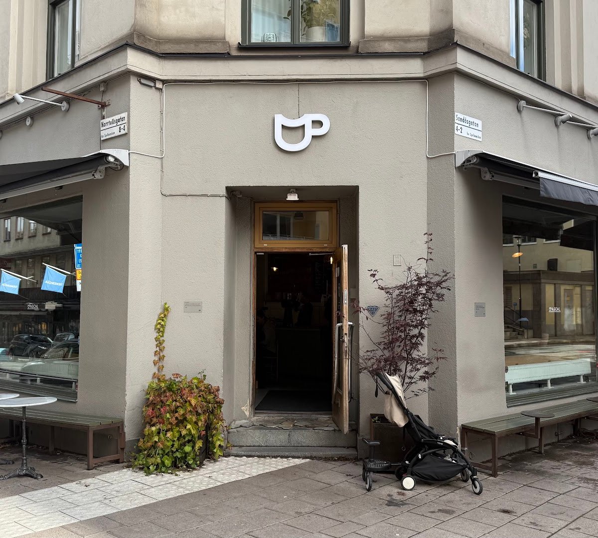 Storefront of Café Pascal, specialty coffee shop in Stockholm