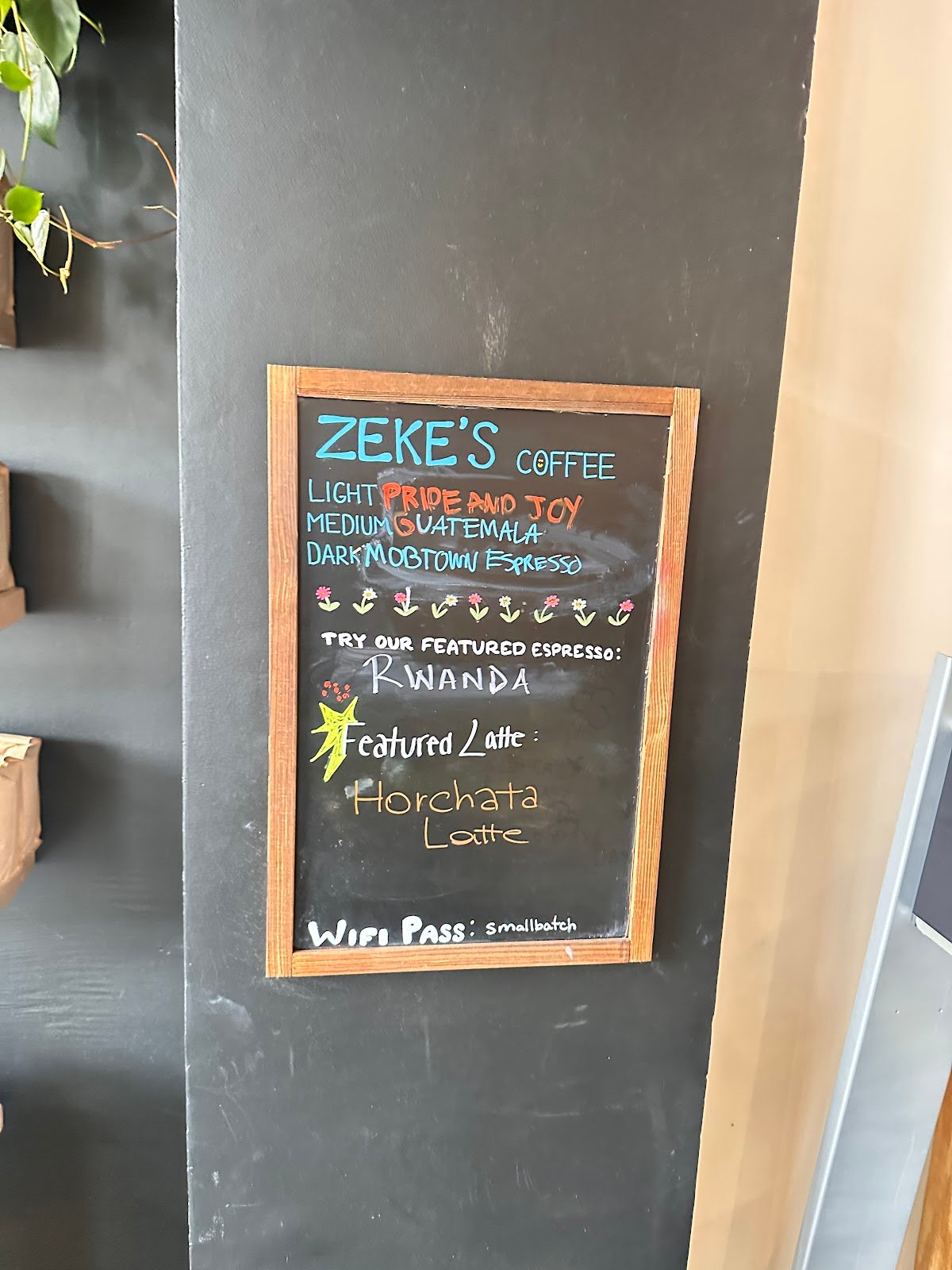 Zeke's Coffee of DC specialty coffee shop in Washington, D.C. - photo 4