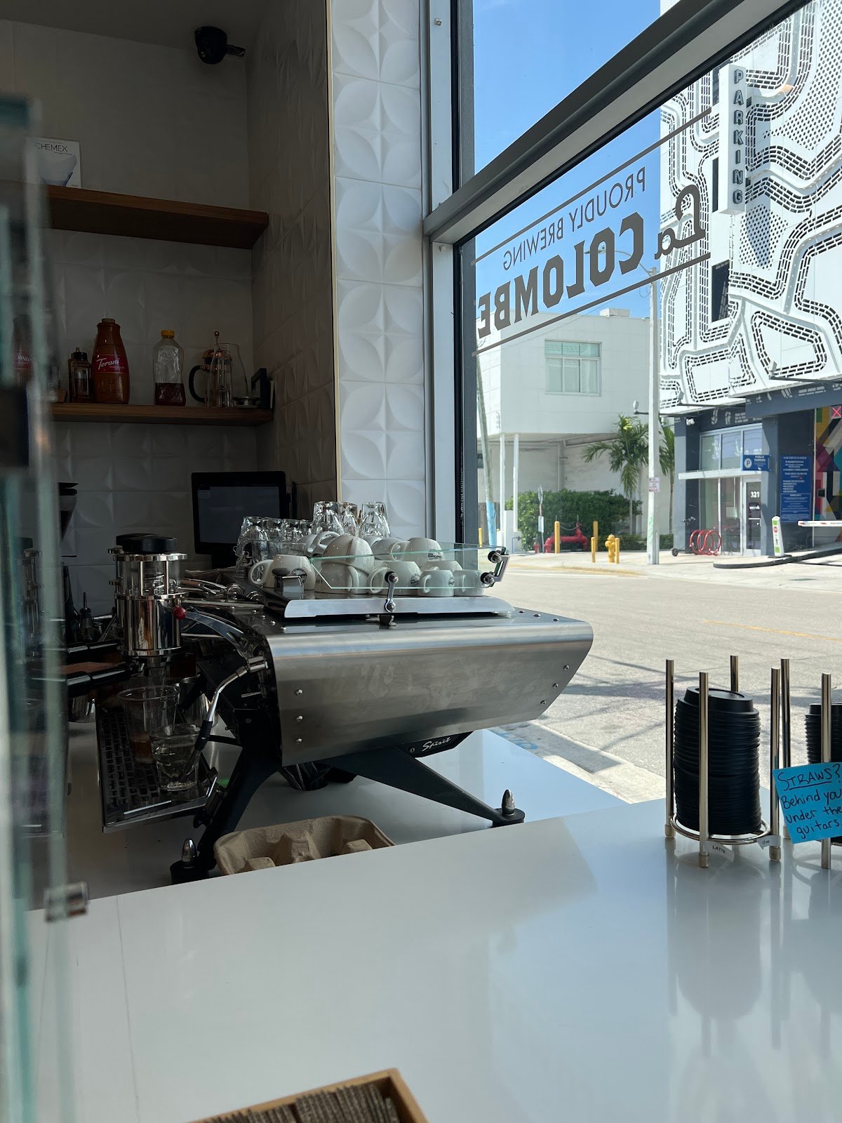 La Colombe specialty coffee shop in Miami - photo 2