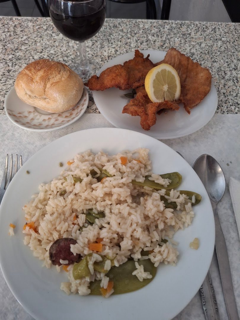 Food at S. Francisco, specialty coffee shop in Porto
