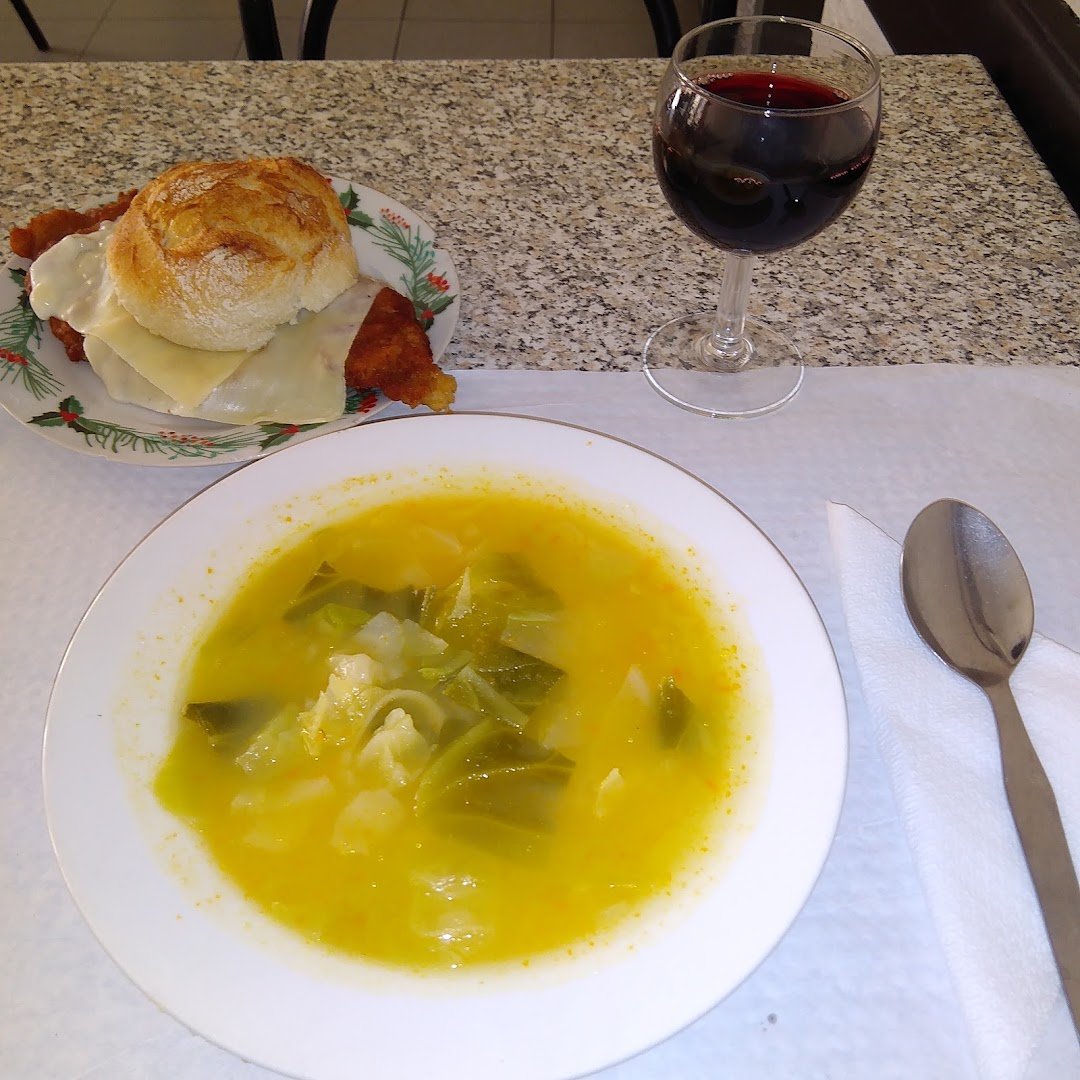 Food at S. Francisco, specialty coffee shop in Porto