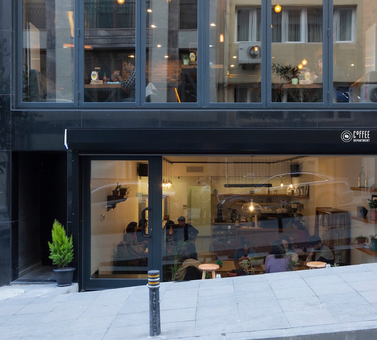 Coffee Department Nişantaşı specialty coffee shop in Istanbul - photo 4