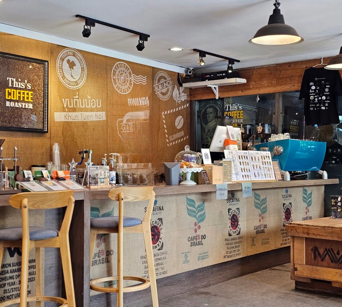 This's Coffee Roaster specialty coffee shop in Bangkok - photo 2