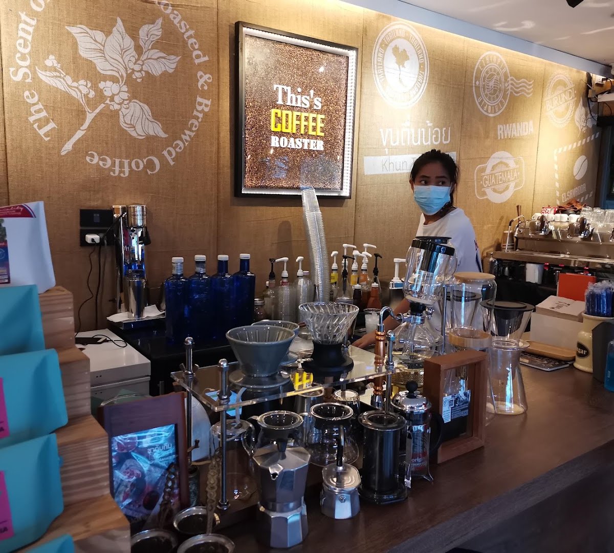 This's Coffee Roaster specialty coffee shop in Bangkok - photo 9