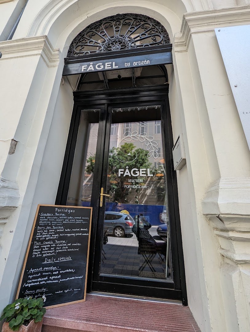 Fågel by Artizán specialty coffee shop in Budapest - photo 8