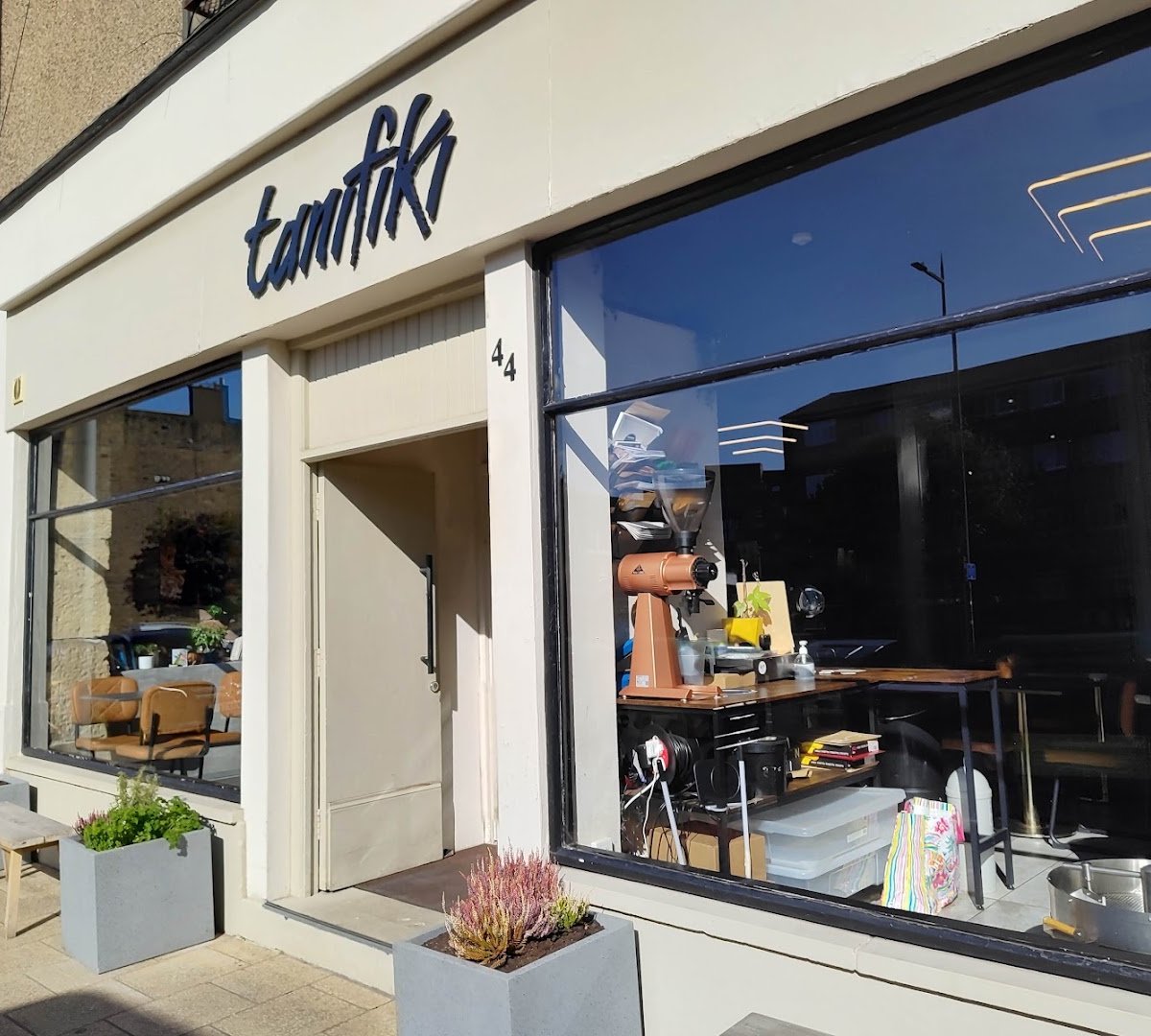 Storefront of Tanifiki, specialty coffee shop in Edinburgh