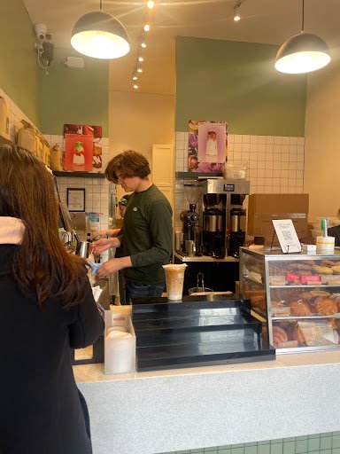 Blank Street specialty coffee shop in New York - photo 6