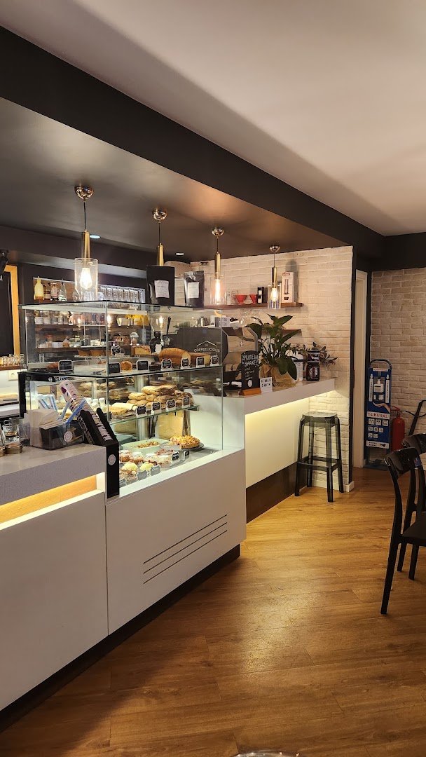 Coffeelicious specialty coffee shop in Istanbul - photo 8