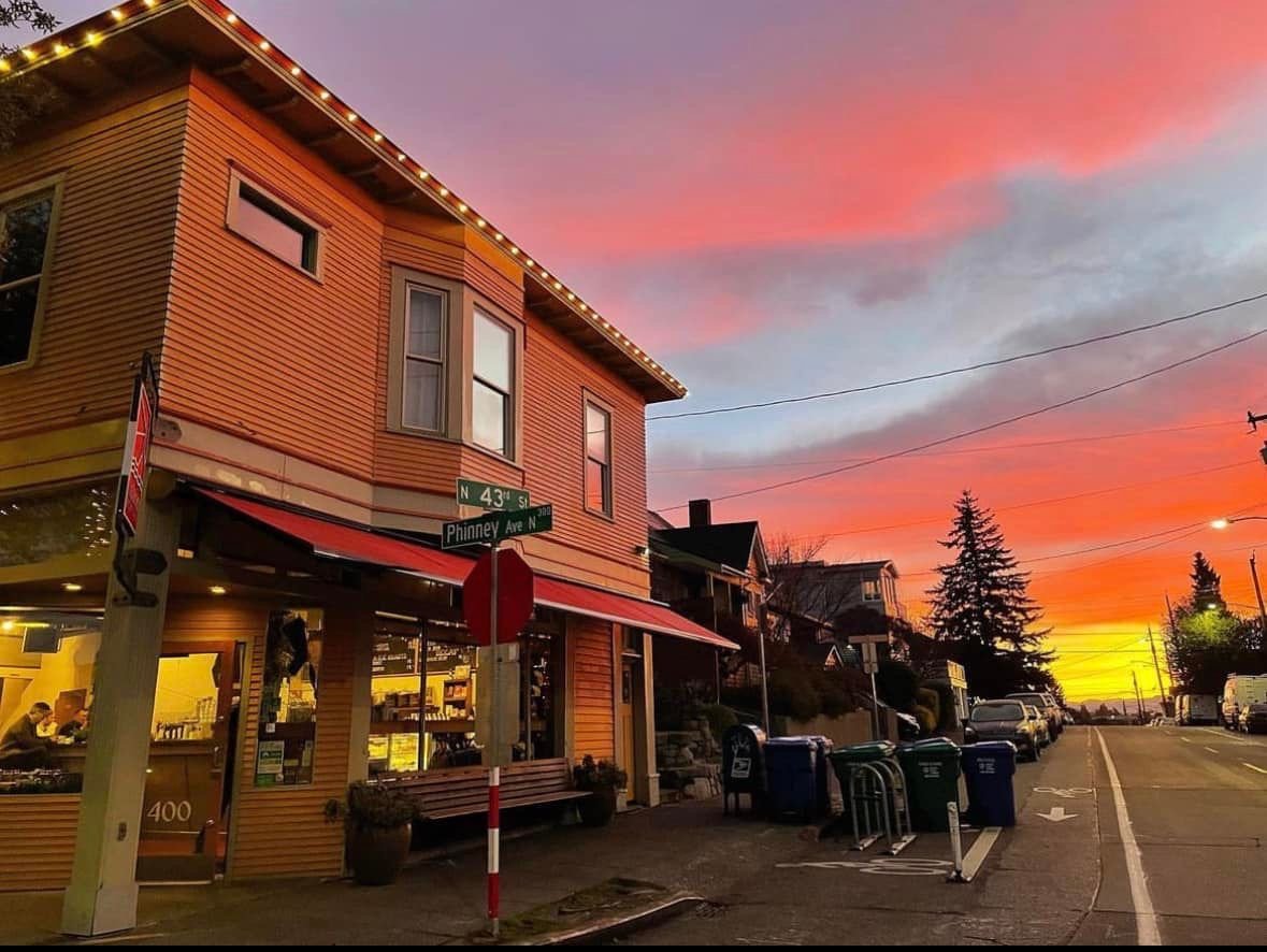 Lighthouse Roasters Fine Coffees specialty coffee shop in Seattle - photo 4