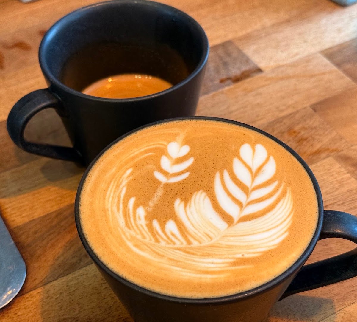 Coffee at Papii, specialty coffee shop in Edinburgh