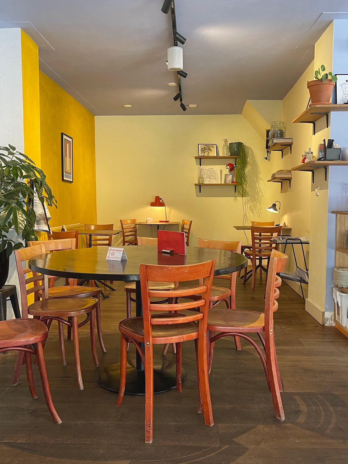 Caffènation Amsterdam specialty coffee shop in Amsterdam - photo 5