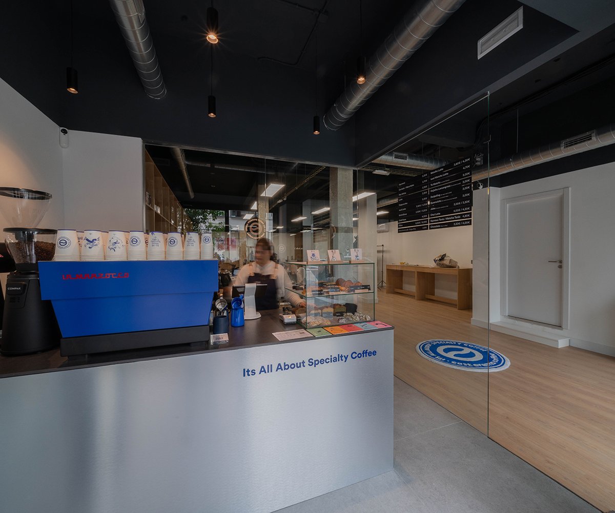 East Crema Coffee Nieremberg (Specialty Coffee Madrid) specialty coffee shop in Madrid - photo 4