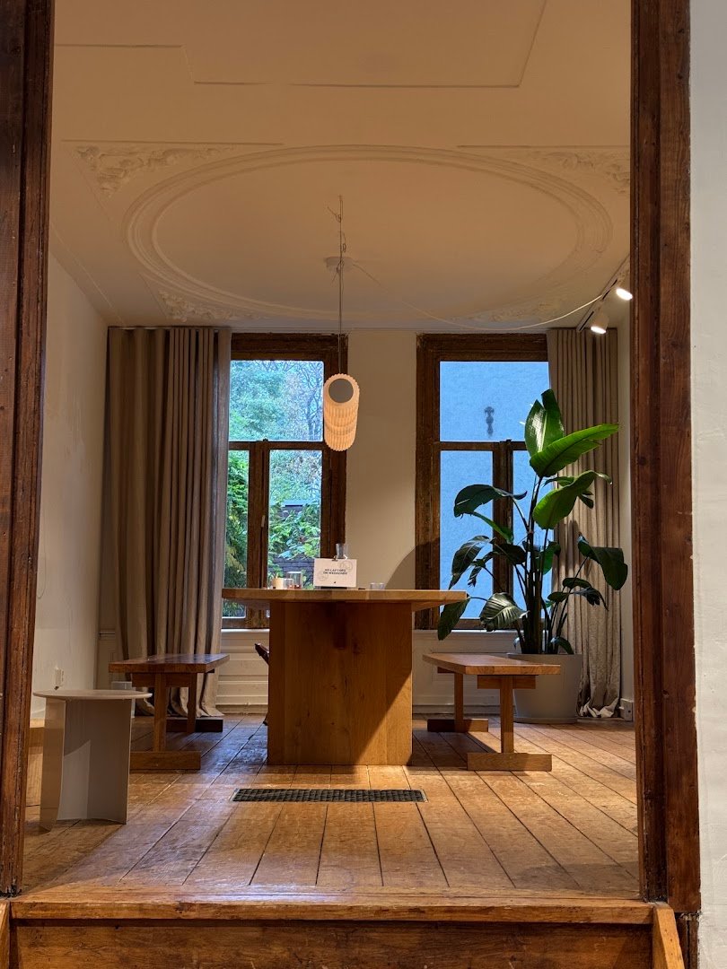 Nook specialty coffee shop in Amsterdam - photo 2
