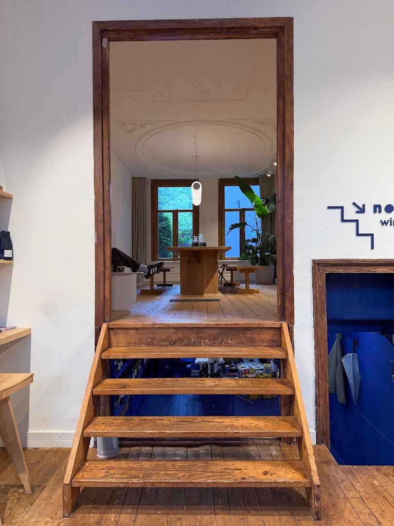 Nook specialty coffee shop in Amsterdam - photo 3