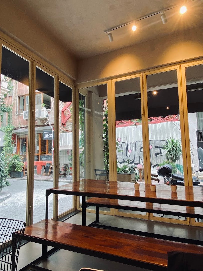 Old Java Coffee Roasters Galata specialty coffee shop in Istanbul - photo 3