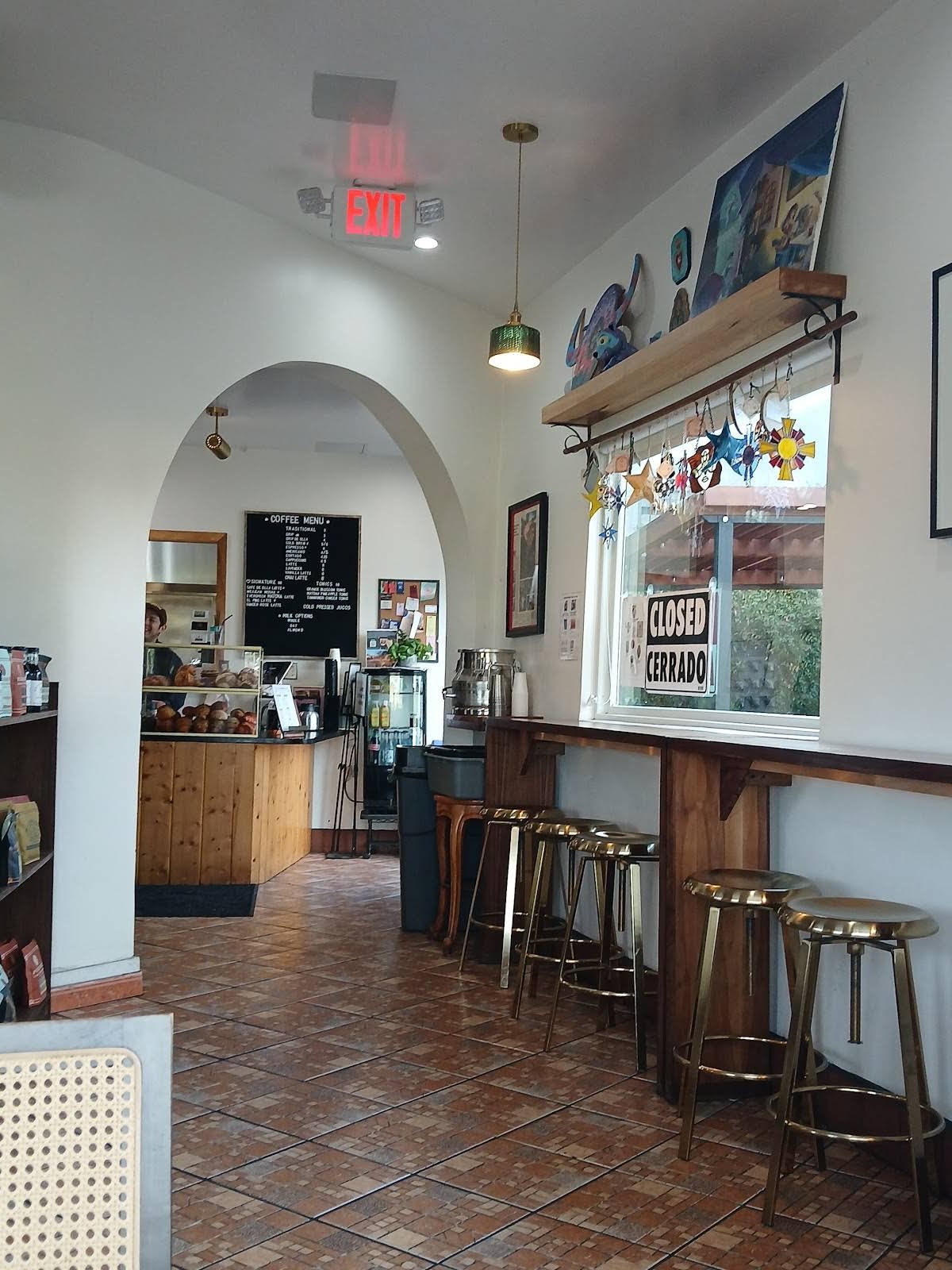 Picaresca Barra de Cafe specialty coffee shop in Los Angeles - photo 7