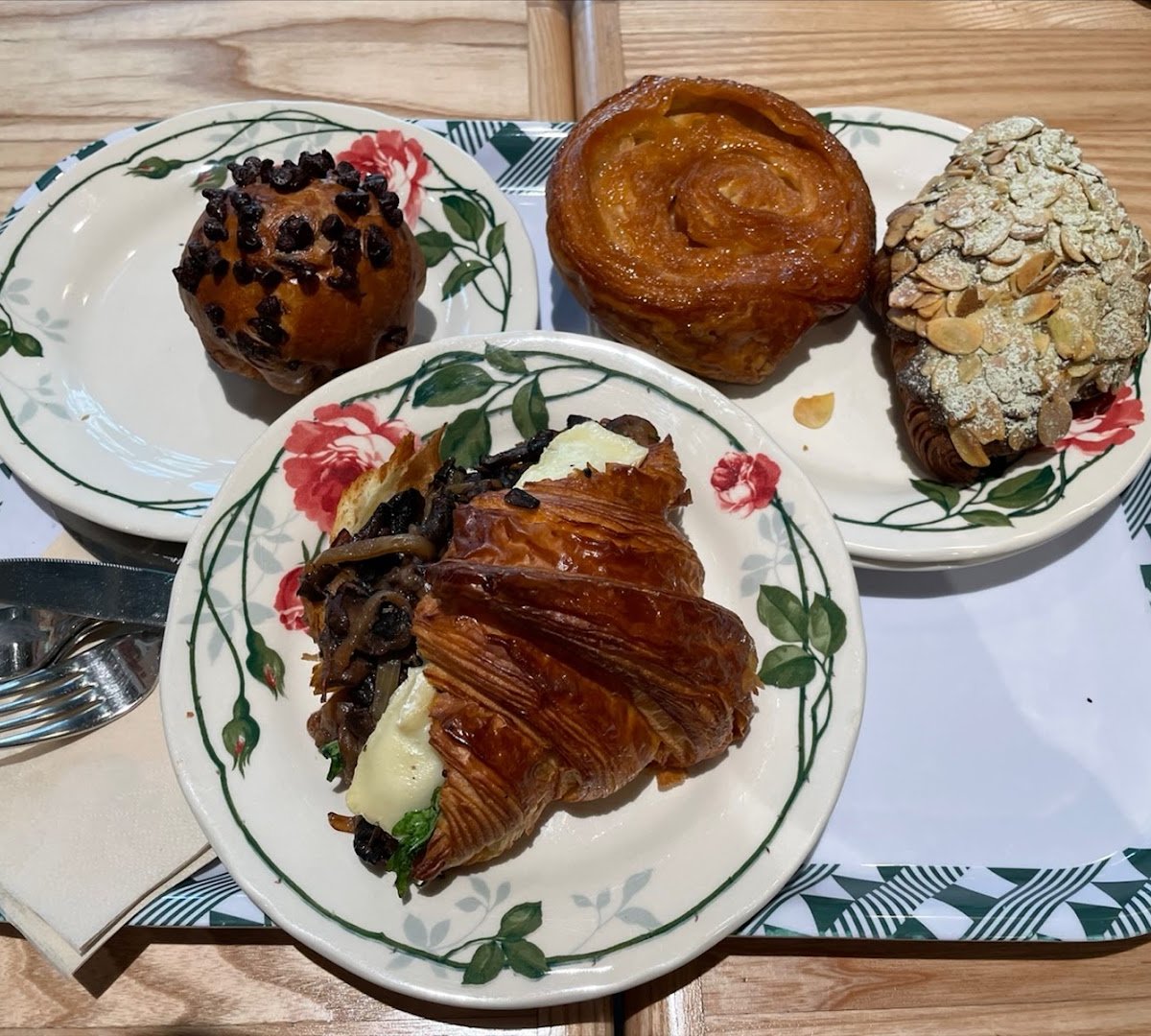 Food at Tiong Hoe Specialty Coffee (The Woodleigh Mall), specialty coffee shop in Singapore