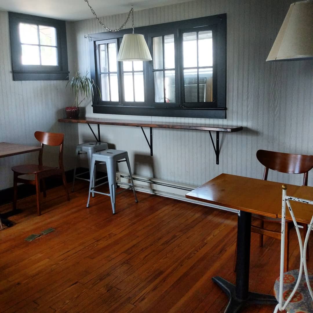 Izzy's Coffee House specialty coffee shop in Asheville - photo 7