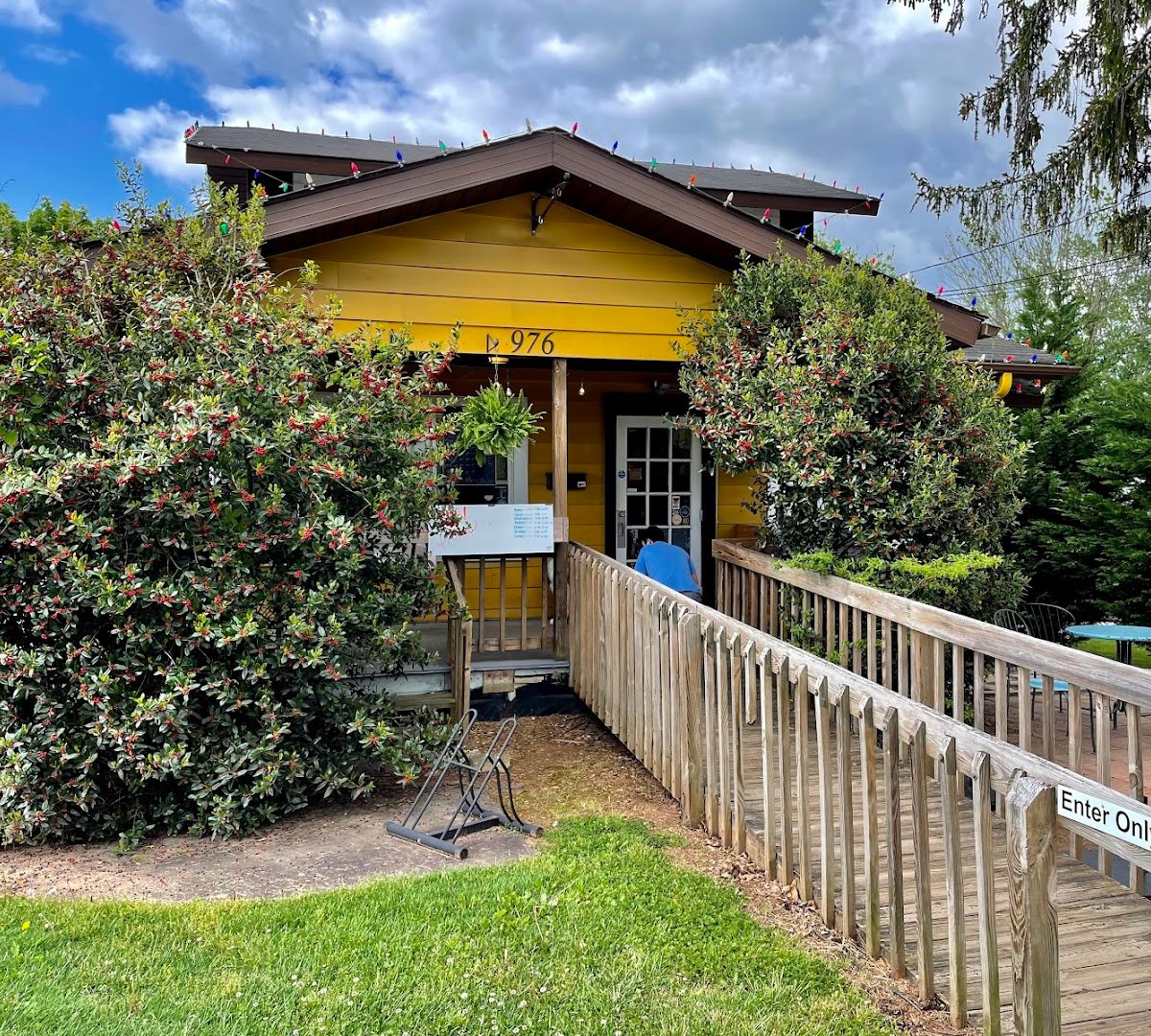 Izzy's Coffee House specialty coffee shop in Asheville - photo 10