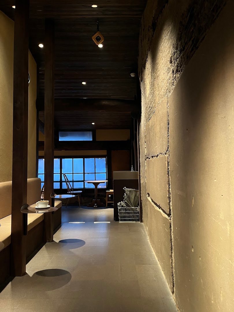 Blue Bottle Coffee - Kyoto Rokkaku Cafe specialty coffee shop in Kyoto - photo 7