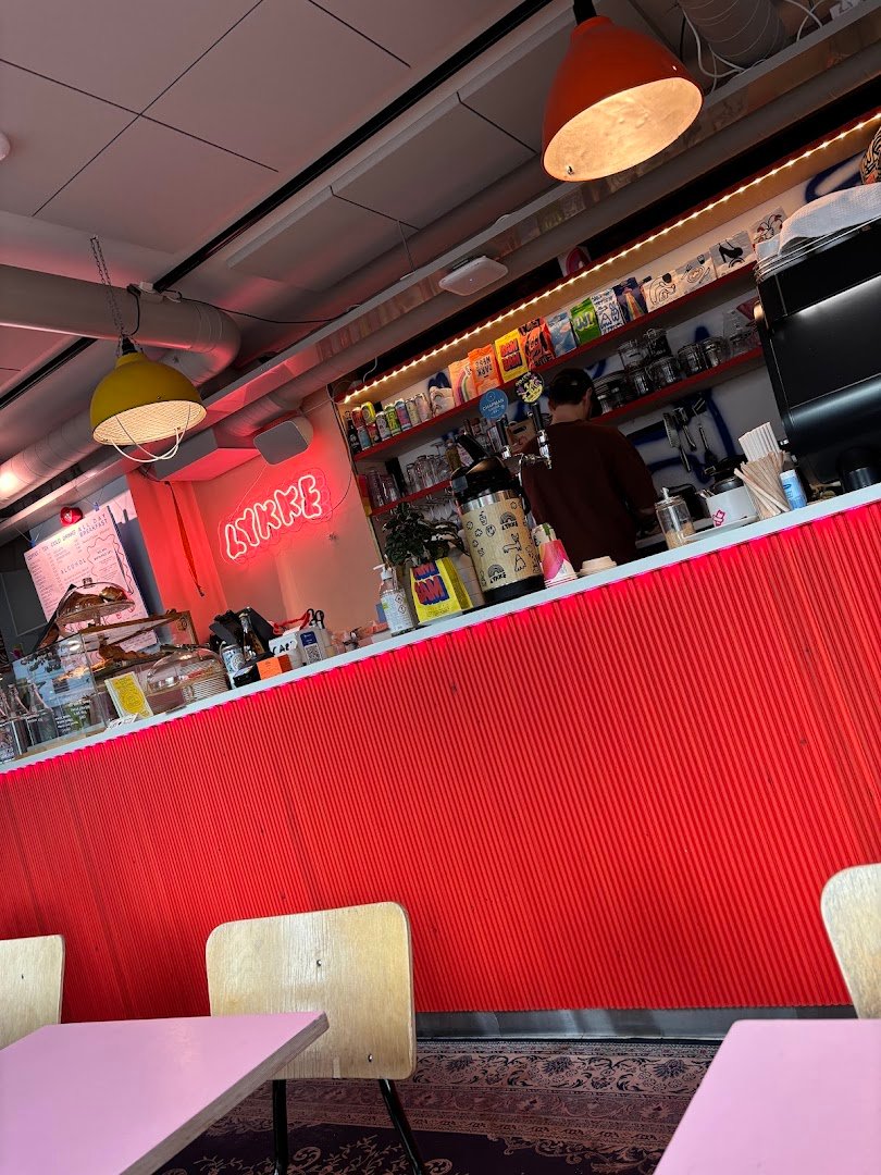 Interior of Lykke Helsinki, specialty coffee shop in Helsinki