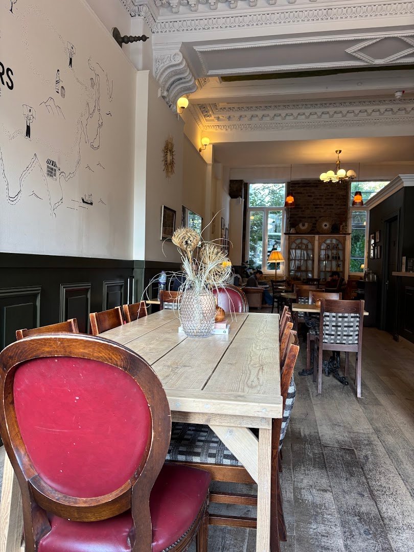 Interior of Roasters - Artisan Cafe, specialty coffee shop in Edinburgh