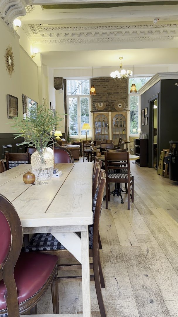 Interior of Roasters - Artisan Cafe, specialty coffee shop in Edinburgh
