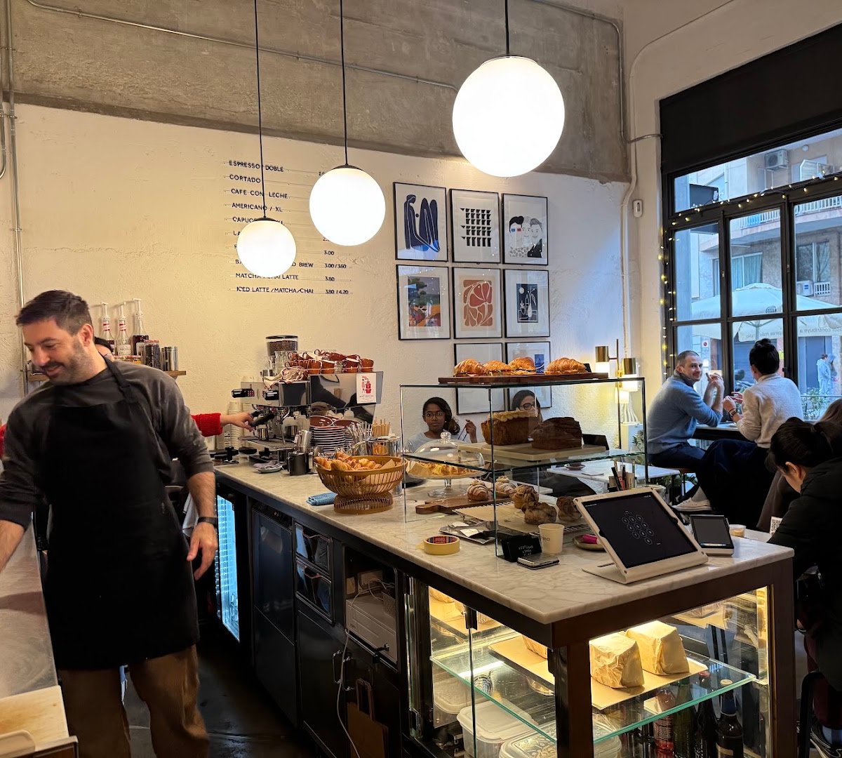 Vitrina Café specialty coffee shop in Barcelona - photo 4