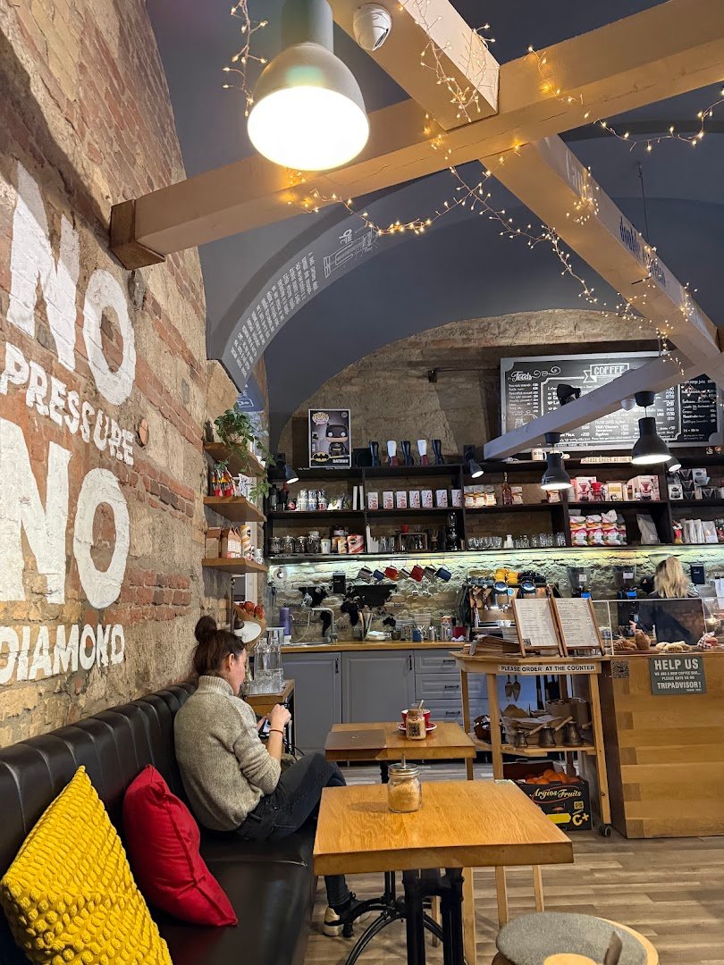 9BAR specialty coffee shop in Budapest - photo 5