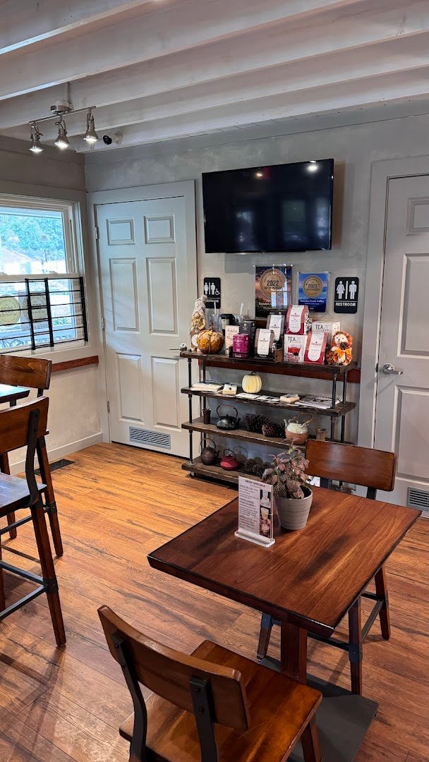 SWEETEN CREEK COFFEE specialty coffee shop in Asheville - photo 4