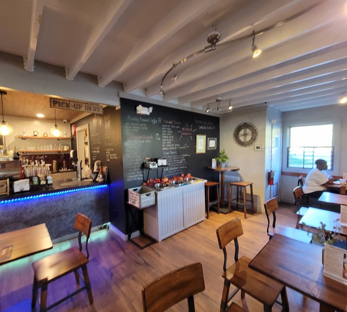 SWEETEN CREEK COFFEE specialty coffee shop in Asheville - photo 6