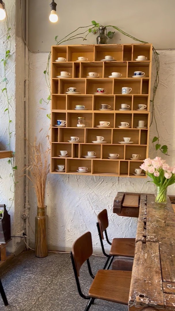 Interior of Andante Coffee, specialty coffee shop in Helsinki