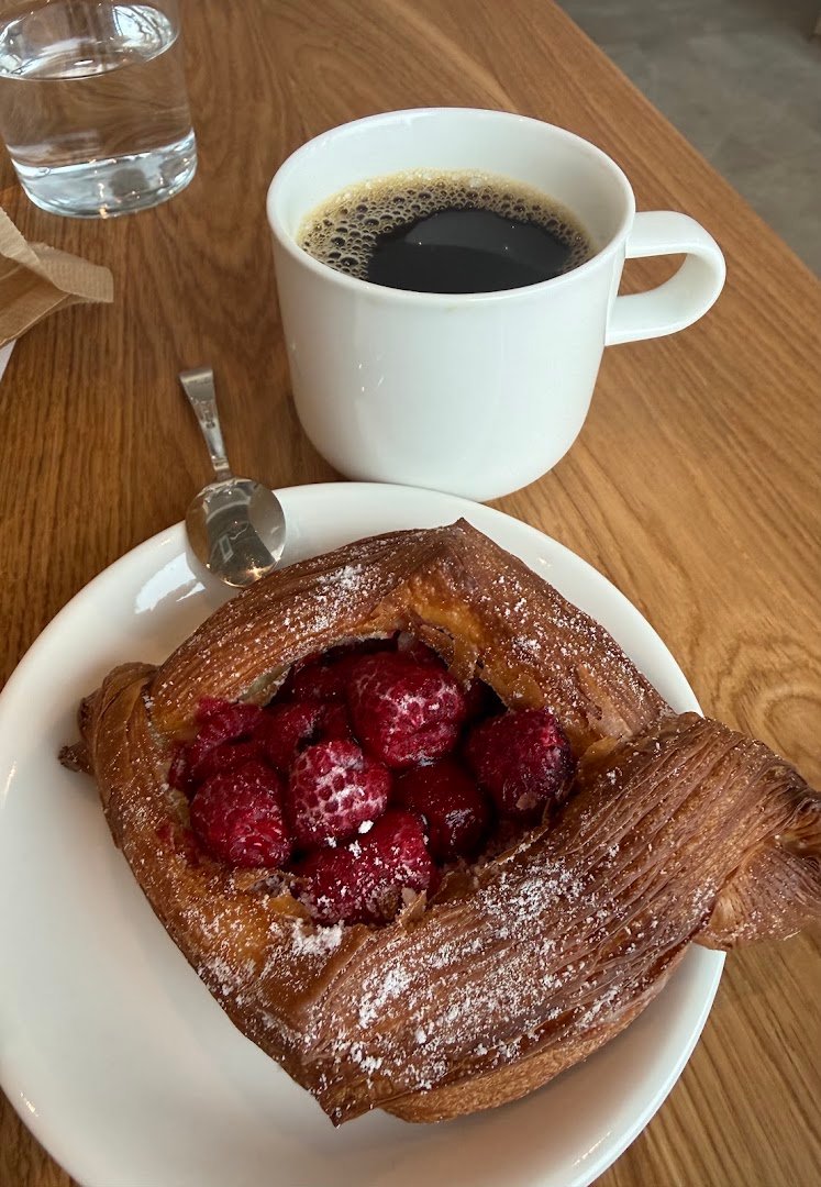 Coffee at TISSE Bakery Smíchov, specialty coffee shop in Prague