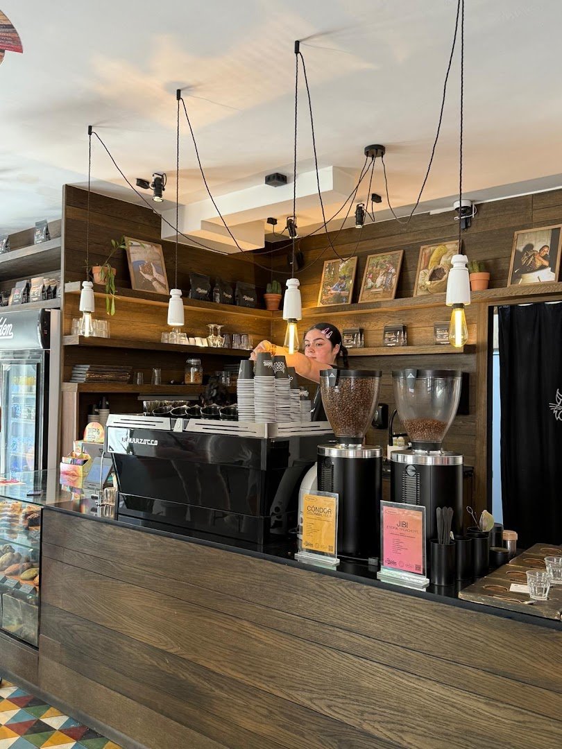 Hidden Coffee Roasters - El Born specialty coffee shop in Barcelona - photo 11