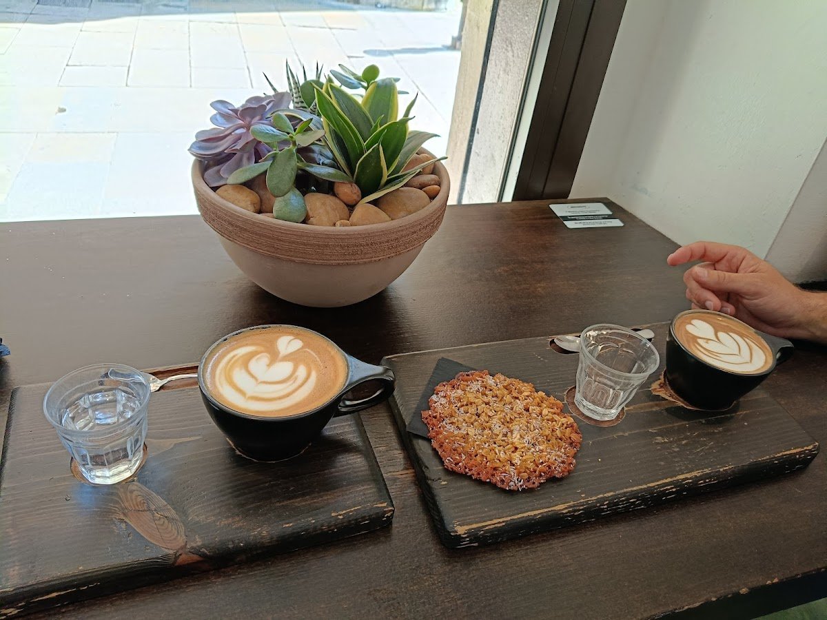 Hidden Coffee Roasters - El Born specialty coffee shop in Barcelona - photo 2