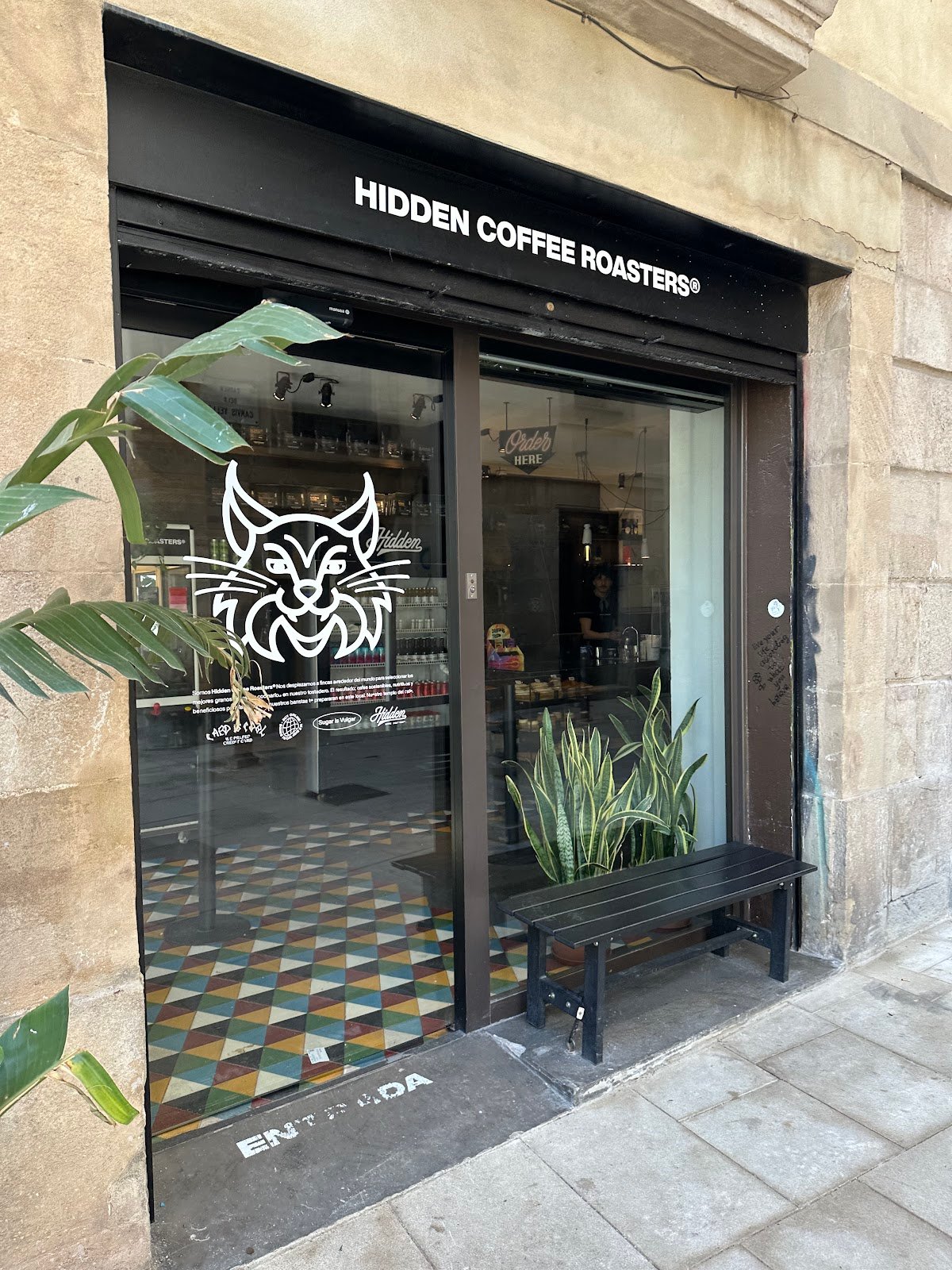 Hidden Coffee Roasters - El Born specialty coffee shop in Barcelona - photo 6