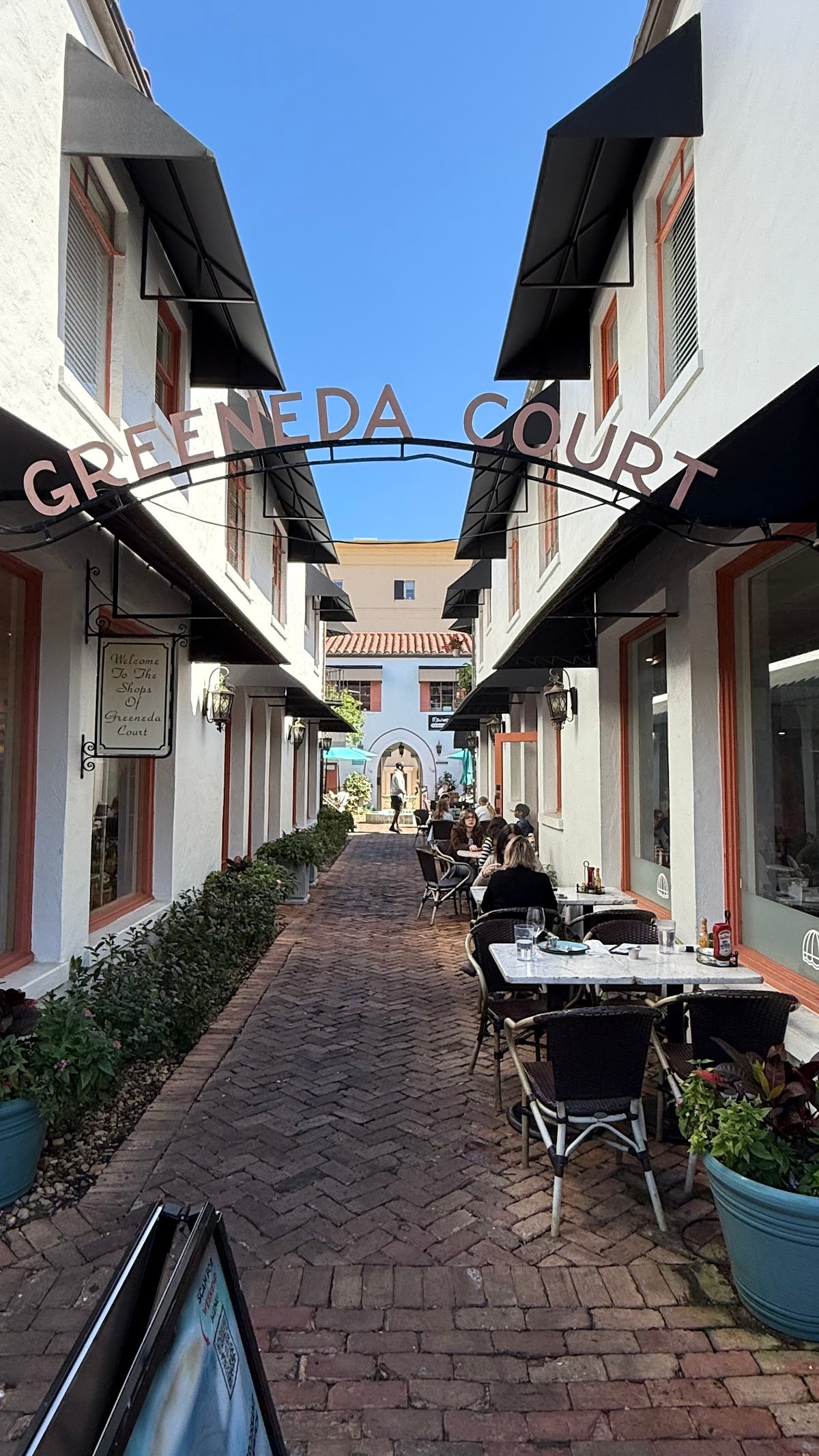 Barnie's Coffee & Tea Co. specialty coffee shop in Orlando - photo 4