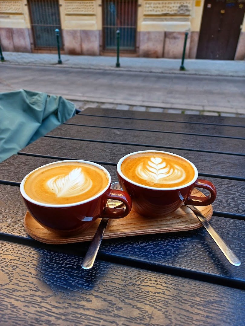 Kepen Cafe specialty coffee shop in Budapest - photo 3